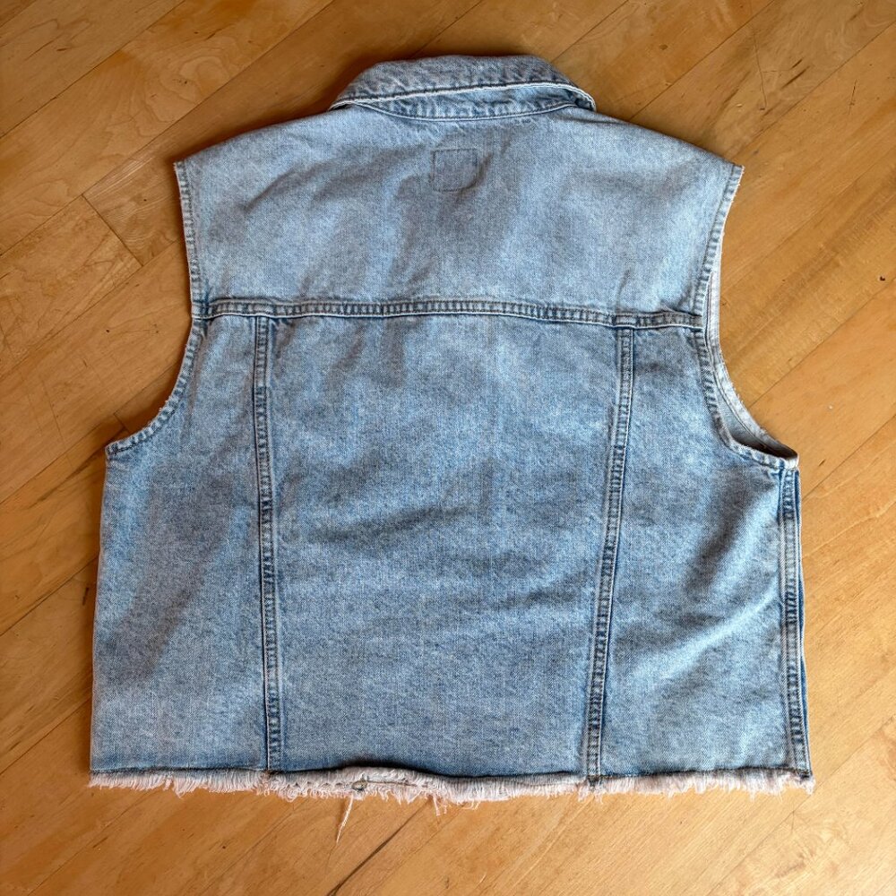 Boho Hippie Denim Vest Womens Denim Oversized Sizes available M (3) L (1) - Picture 2 of 6